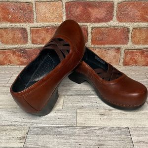Dansko Tilda Elastic Criss Cross Straps Brown Leather Pumps Shoes Size 38 7.5/8